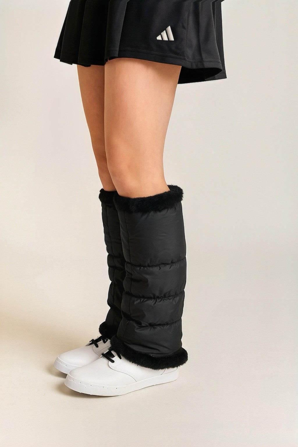 warmth sport flipfit original matte black reversible zip up puffer fabric & faux fur leg warmers