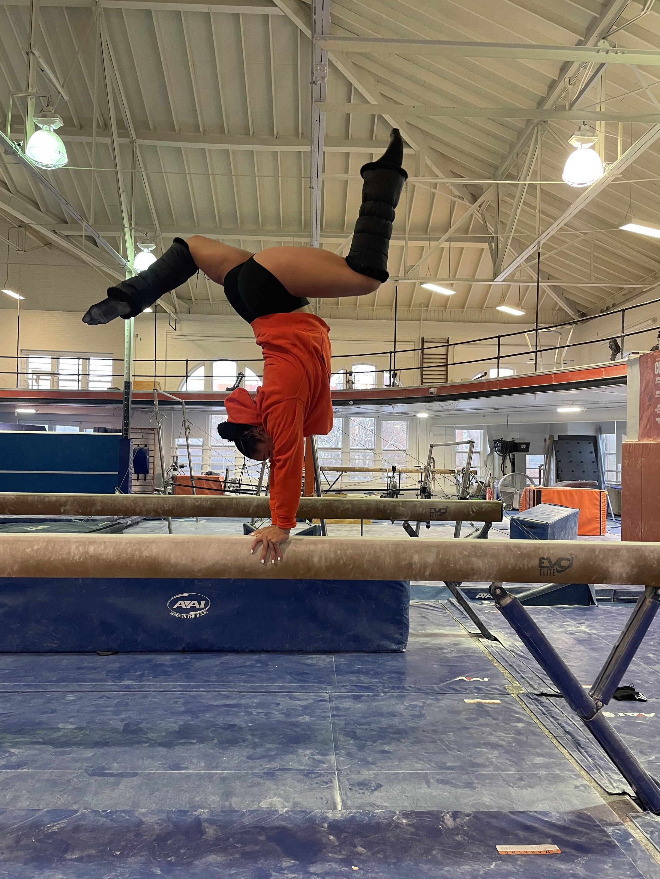 warmth sport flipfit original matte black reversible zip up puffer fabric & faux fur leg warmers